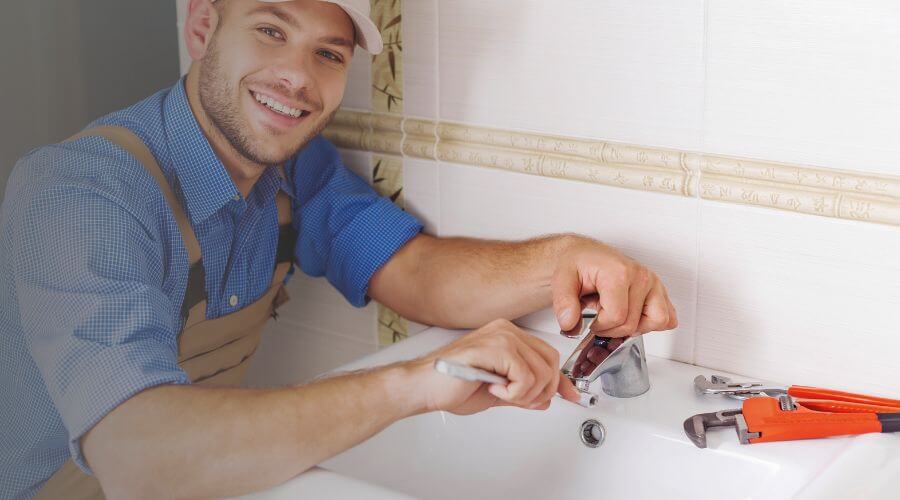 Professional clogged drains services in Edwardsville, IL